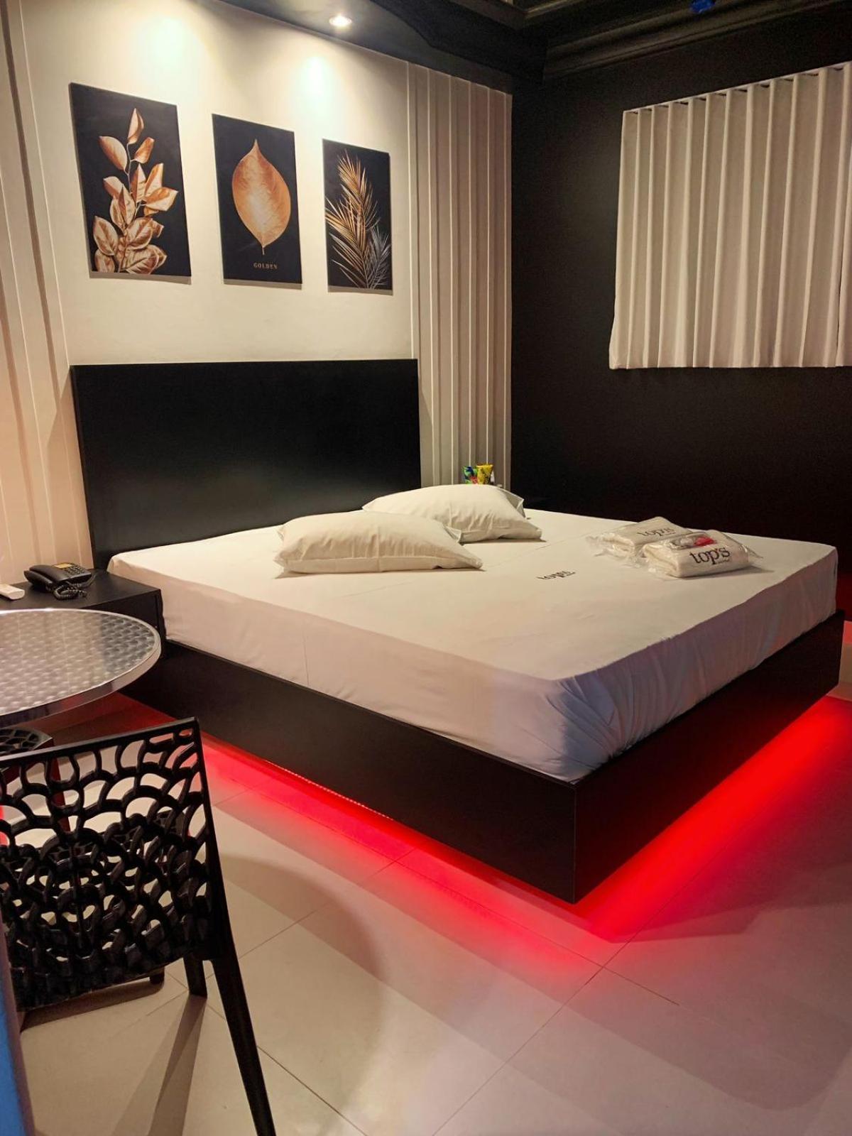Top'S Motel (Adults Only) Jacareí Esterno foto
